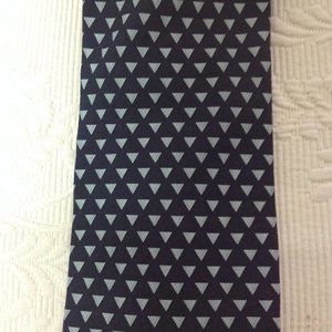 GIORGIO ARMANI Collezioni Silk Necktie ITALY Deep Blue Silver Triangles